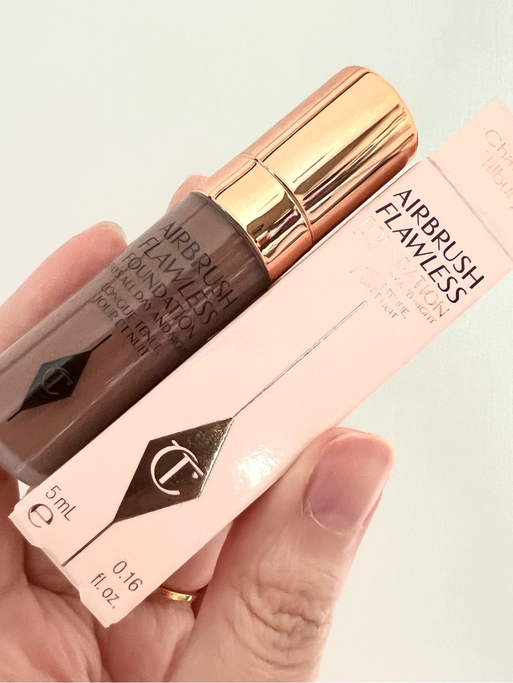 5 for 25⚡️Charlotte Tilbury 16N Airbrush Flawless Foundation 5ml NIB